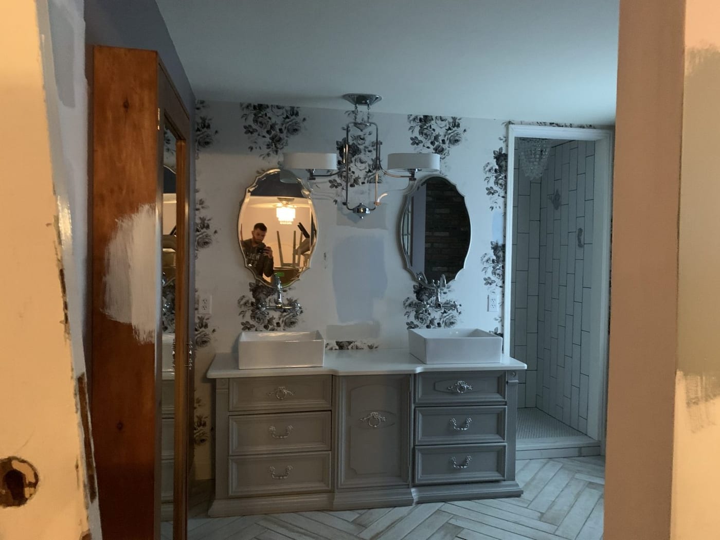 Bathroom and vanity wall — before